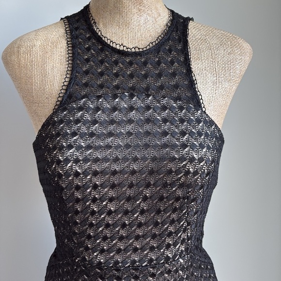 NSR Halter Crochet Midi Dress Size SMALL - Picture 3 of 8